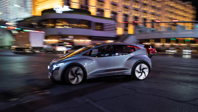 Here’s What You Can Really Expect From the Self-Driving Cars of the Future