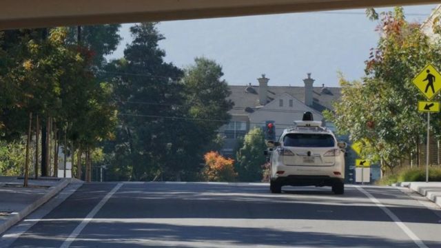 Why is there an emissions problem in self-driving cars?