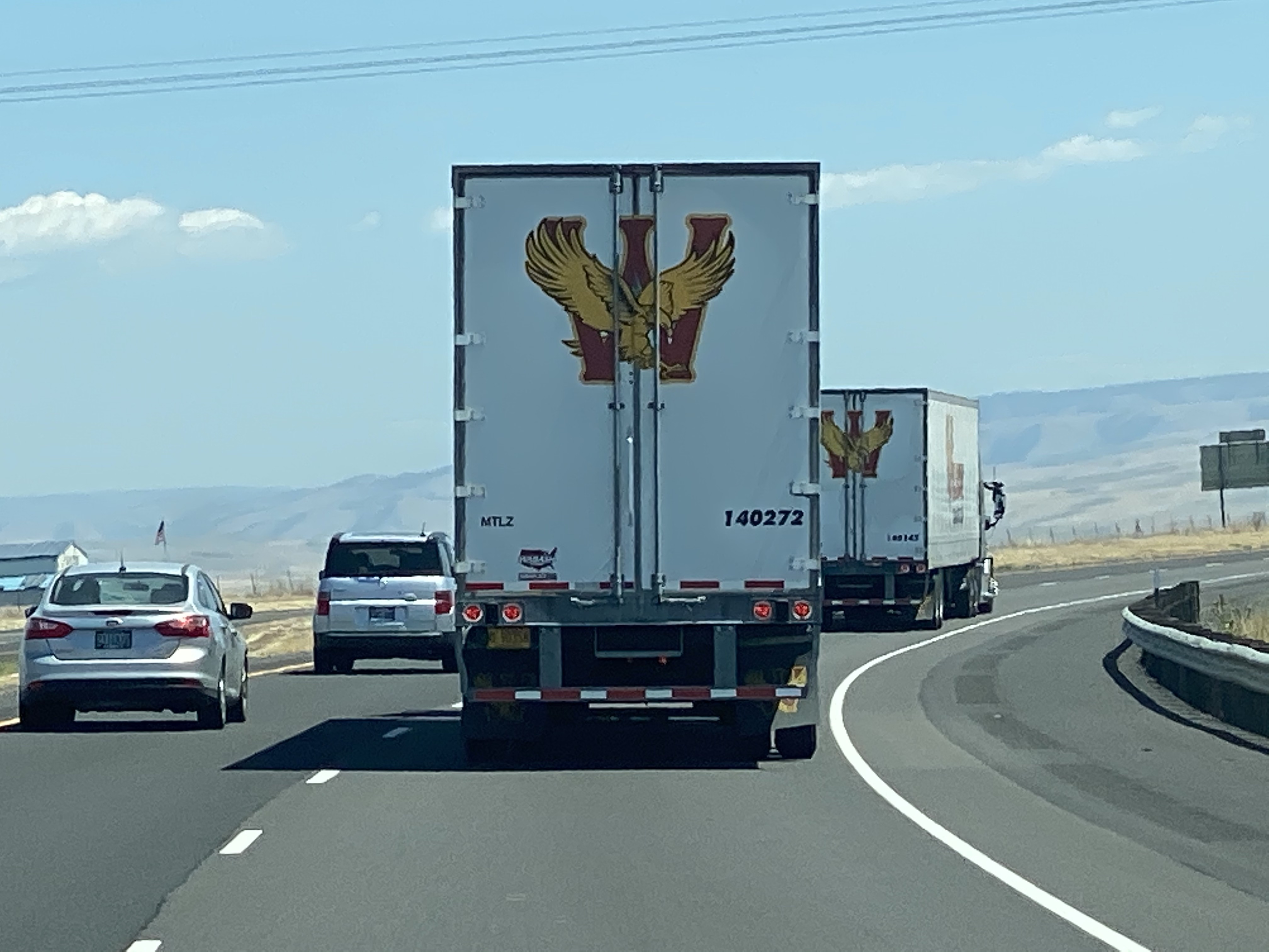 DOT study predicts no mass layoffs from driverless trucks