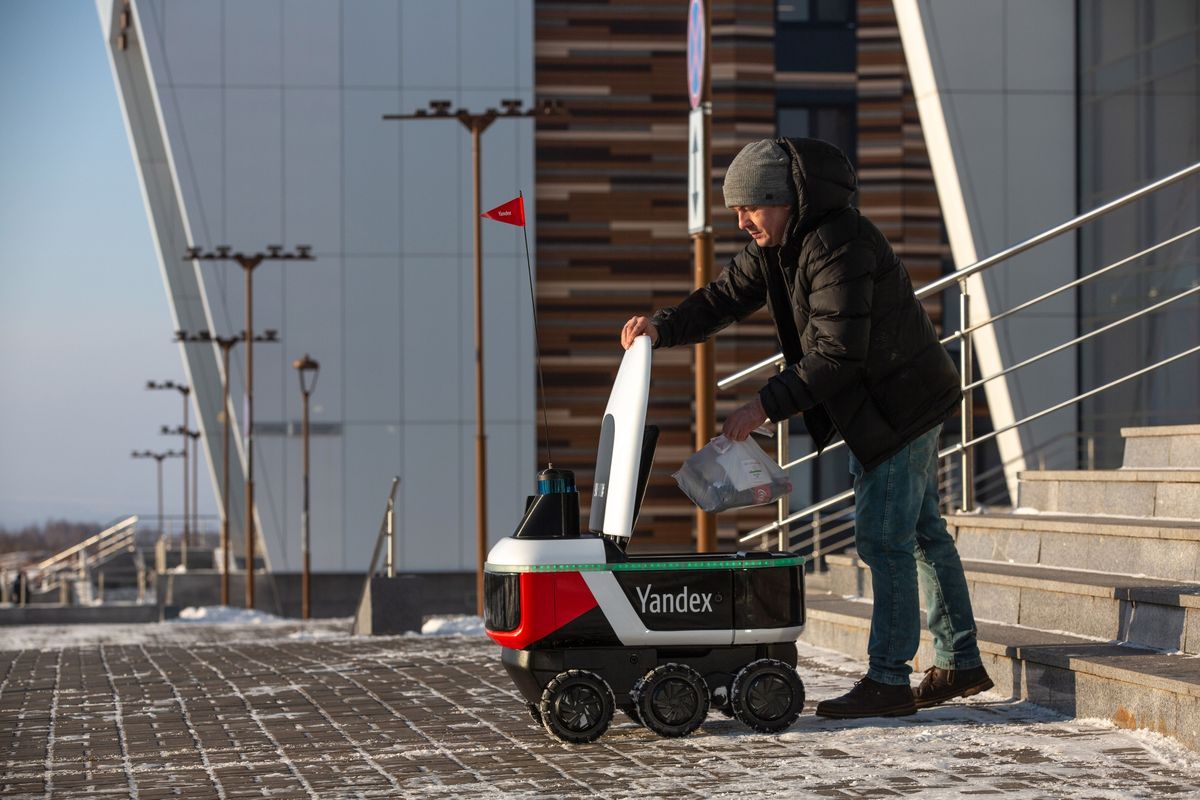 Grubhub Turns to Yandex for Robotic Food Delivery on Campus