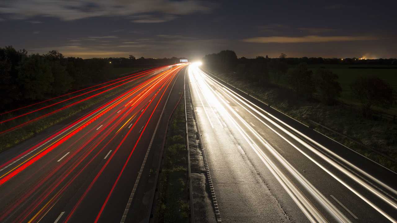 'Intelligent' street lights could soon line UK motorways