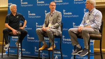 Autonomous trucks will do jobs human drivers don’t like, panel says