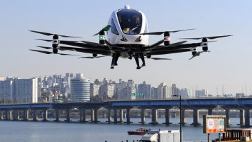 Korea unveils autonomous driving, commercial drone service roadmap