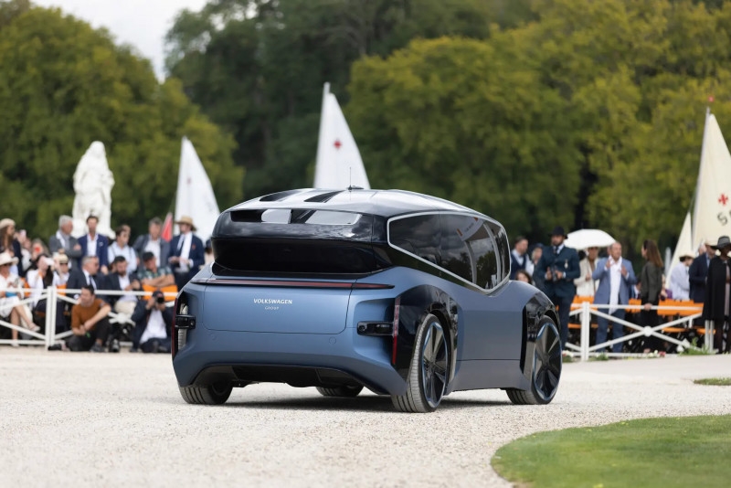 Volkswagen showed the concept of a fully autonomous car with lizhkami