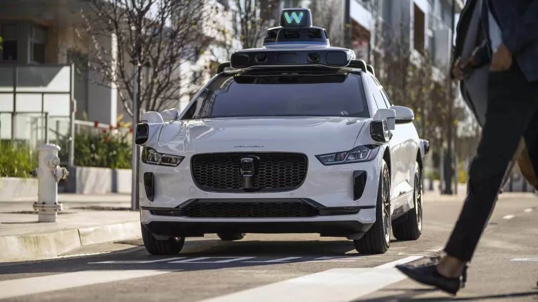 Waymo and Uber join forces for robotaxis in Phoenix – Autoblog