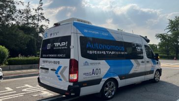 Self-driving buses start operation in Yeouido: Seoul city