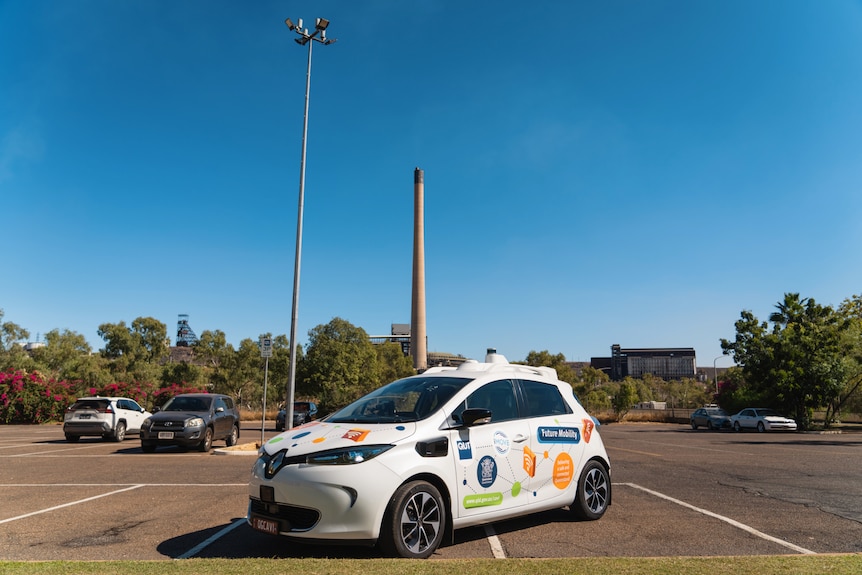 Australia's 'most advanced' driverless car ZOE.2 takes on outback roads in Mount Isa