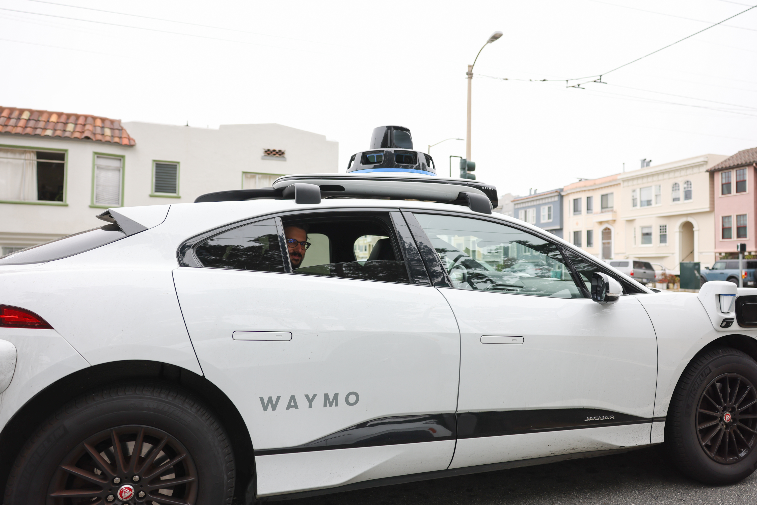 RoboTaxi Riding: How To Get the Most of Your Autonomous Vehicle Experience