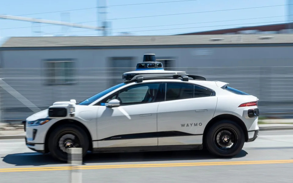 Britain is falling behind EU on driverless cars, say motoring chiefs