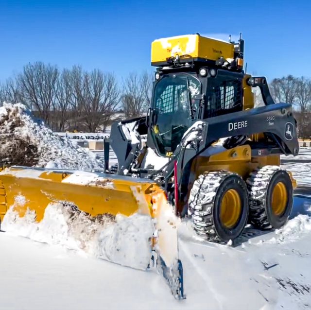 The World’s First Autonomous Snowplows Are in Service