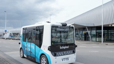 New self-driving buses at the Netherlands’ Schiphol airport can lead to greener future