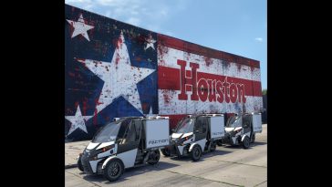 Self-Driving Three-Wheelers Deliver Fast Food in Houston